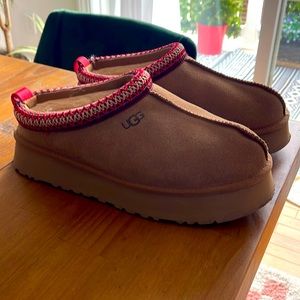 Platform Ugg TAZZ Slipper
